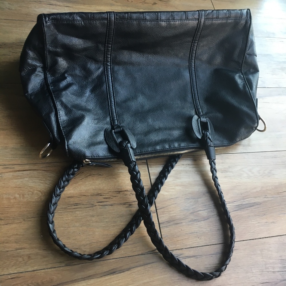 Black Large lace and stud purse weekend bag - Picture 5 of 10